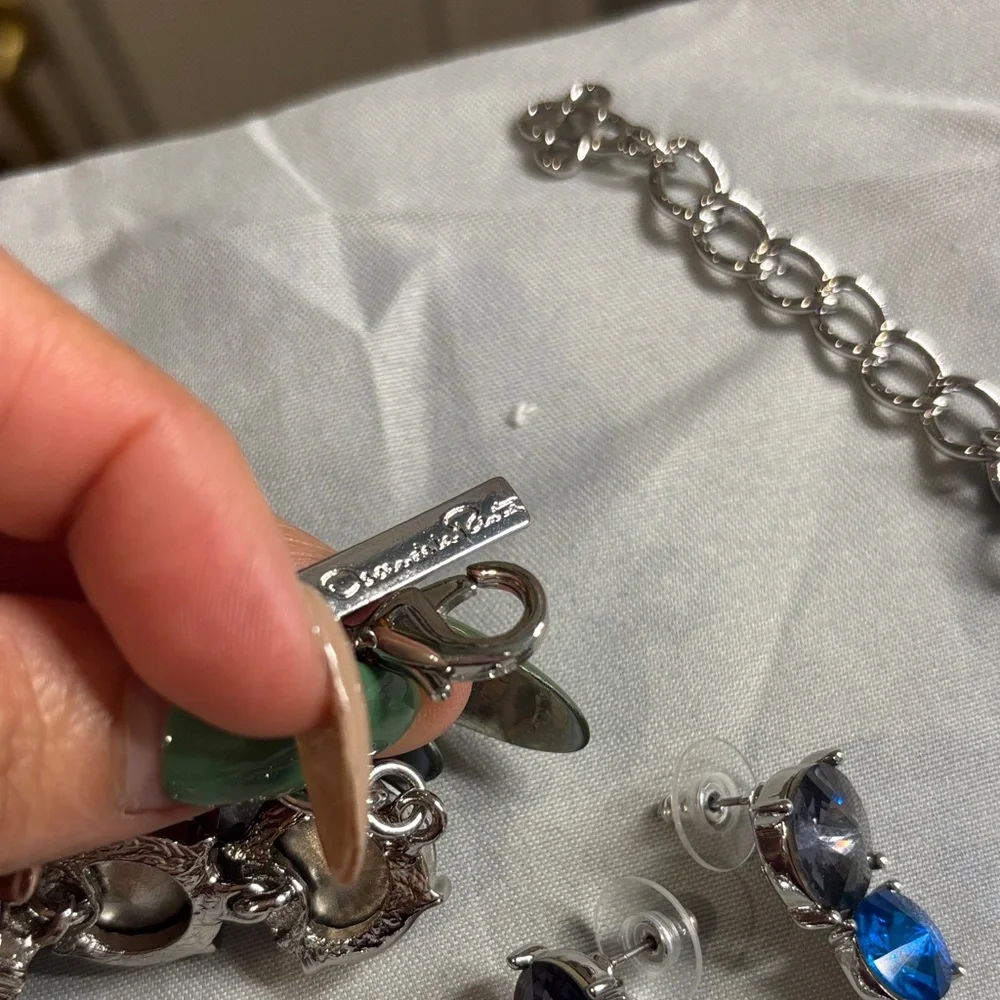 Oscar the la renta vintage Elegant Blue and Silver Jewelry Set - Picture 7 of 10